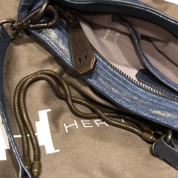 Halston 2n1 Shoulder Handbag & Clutch NWT - Picture 12 of 14